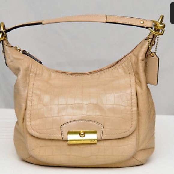 Coach Handbags - Coach Hobo Bag